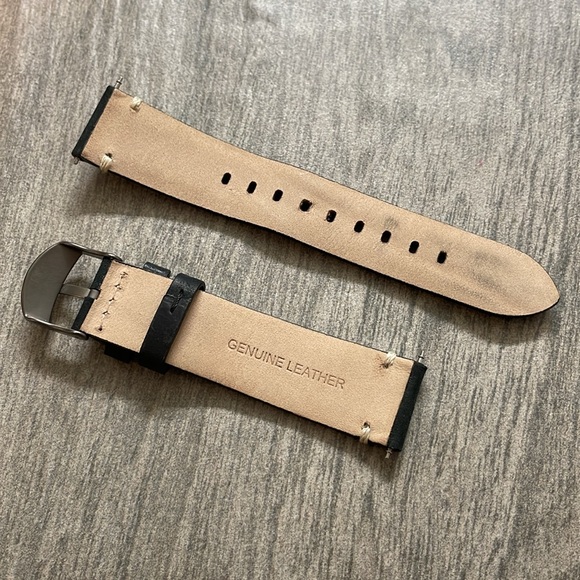 Timex Expedition Scout Watch with 2 Leather Bands - Picture 11 of 11